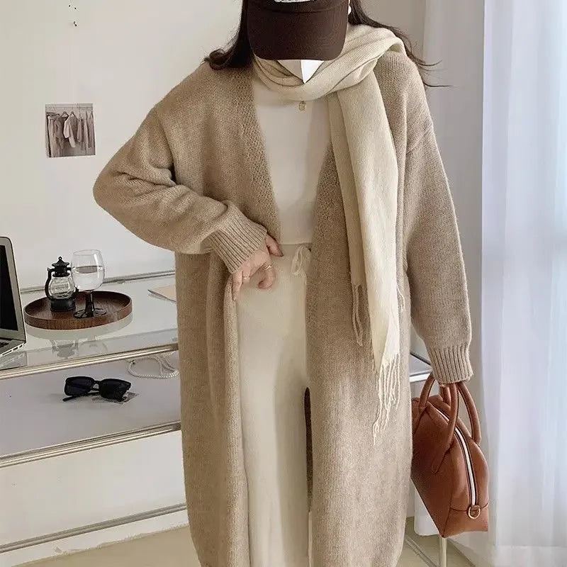 New minimalist and versatile autumn long knitted cardigan for women with a lazy style over the knee V-neck thick sweater jacket