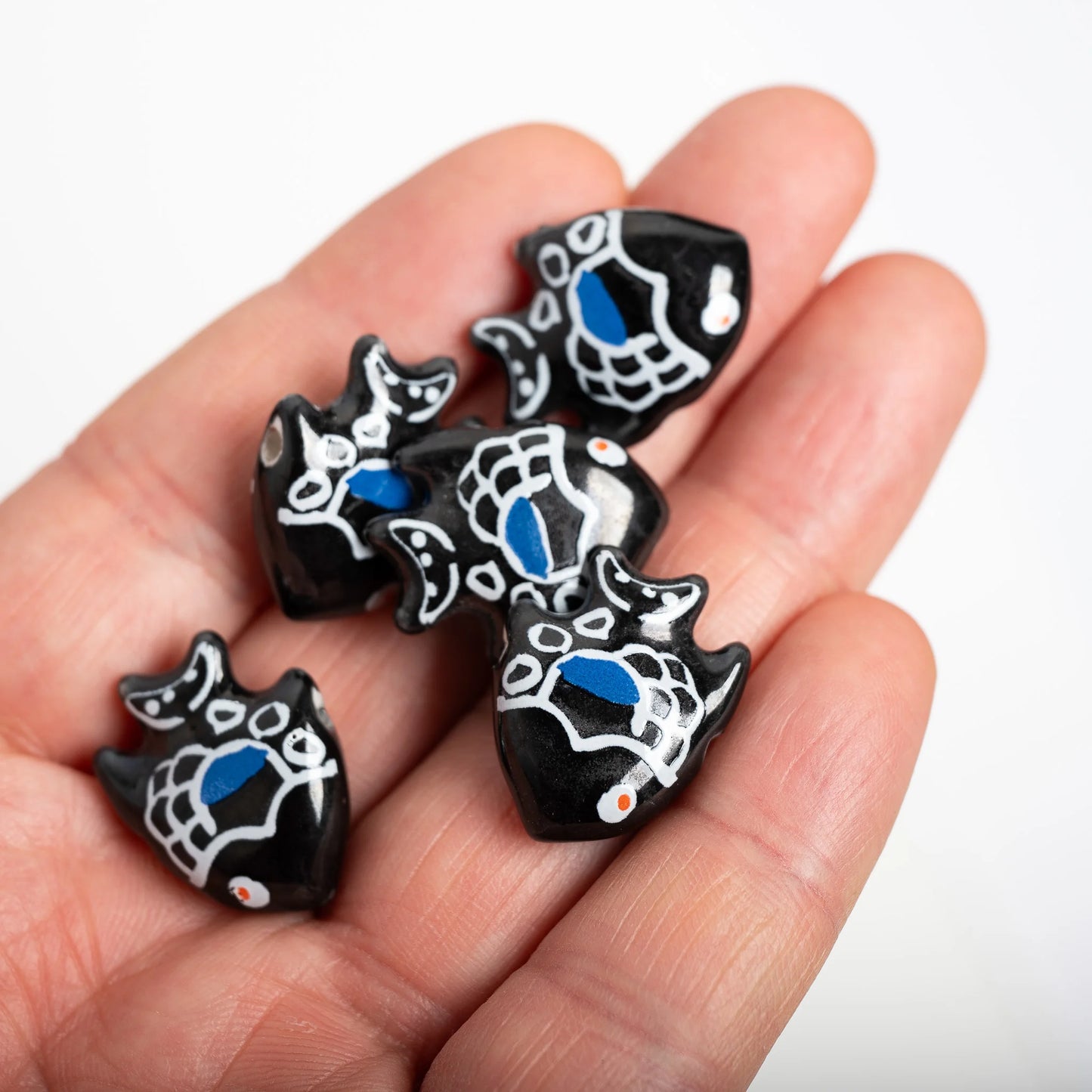 Handmade Black Pattern Fish Ceramic Beads – Painted DIY Loose Beads for Bracelet & Necklace (5pcs)
