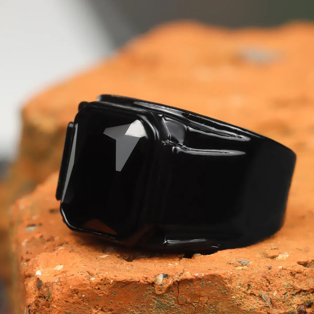 Unisex Punk Style Ring – Black & Red Enamel