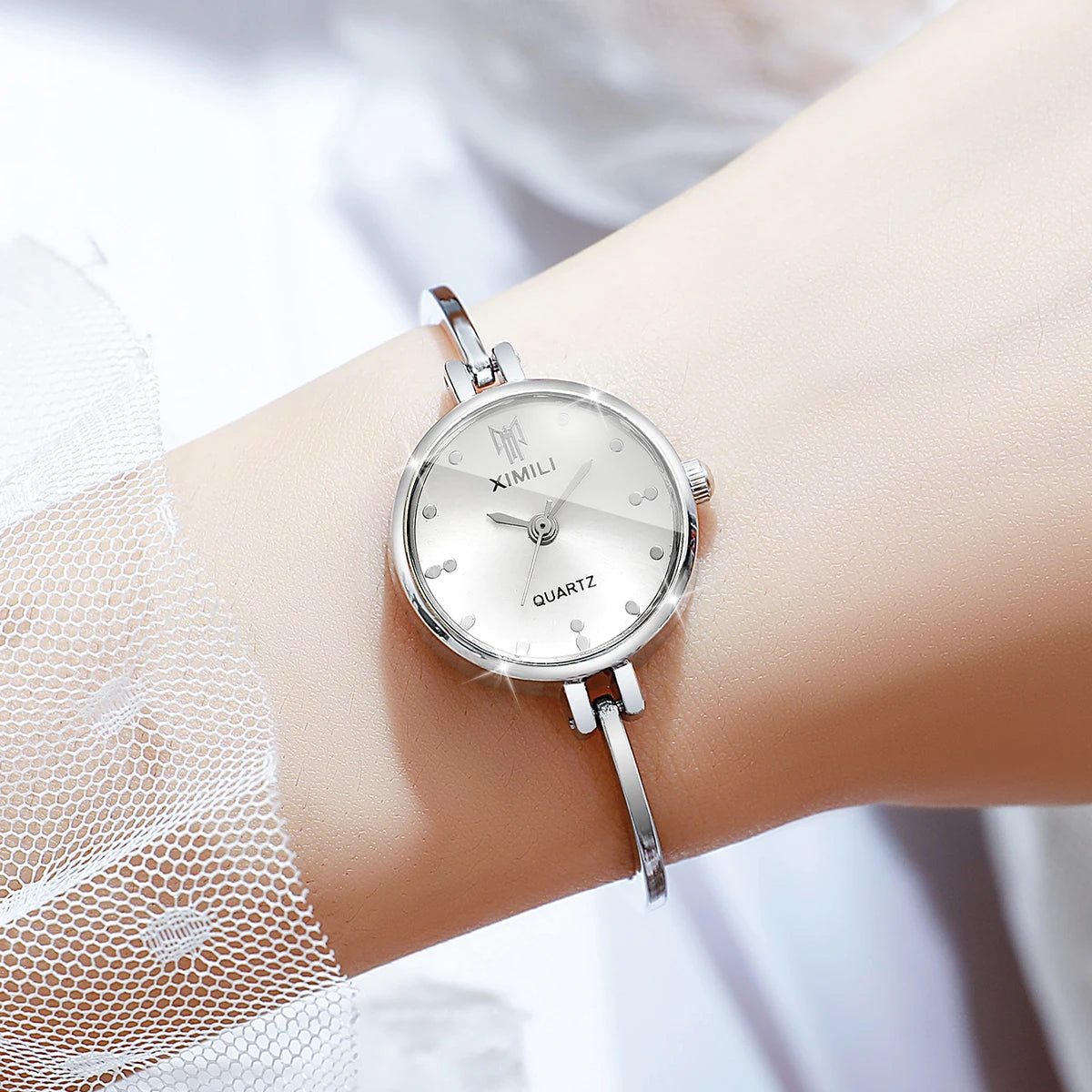 Fashion Women's Bracelet Bangle Quartz Watch – Elegant Ladies Wristwatch Gift