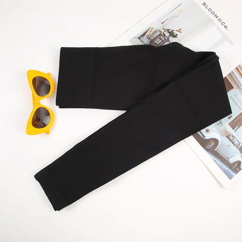 Women's Seamless Sports Set - Ribbed Yoga Suit with Unpadded Running Bra and Leggings