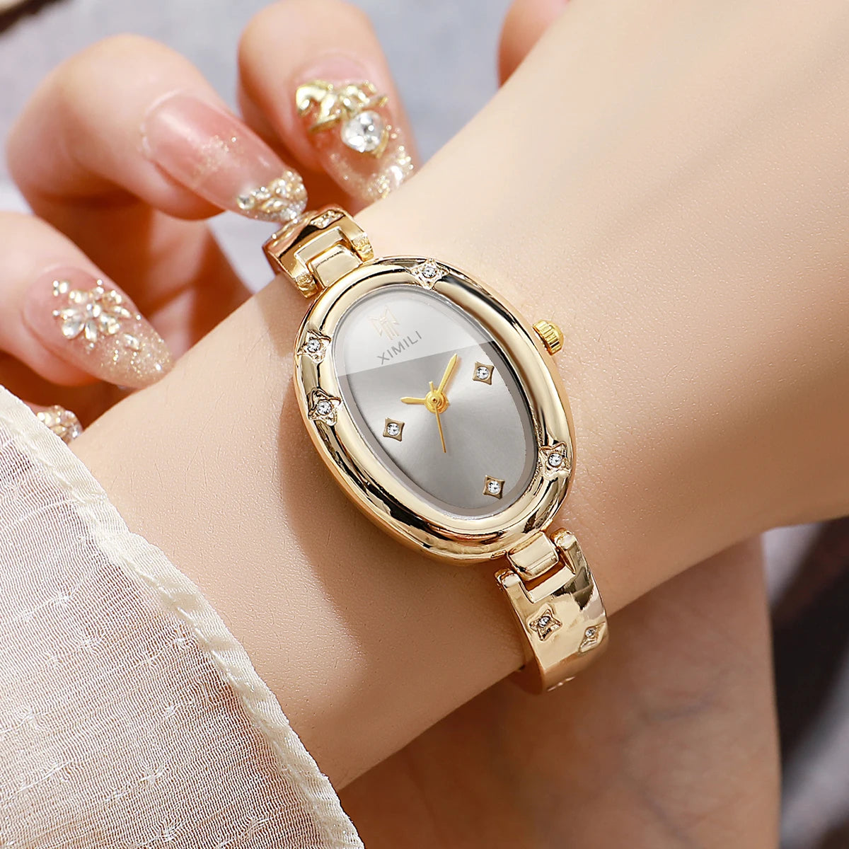 Elegant Oval Dial Women's Rhinestone Bracelet Quartz Watch – Bangle Wristwatch