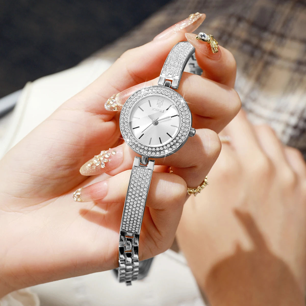 Luxury Rhinestone Bangle Women's Quartz Watch – Full Diamond Bezel Bracelet Wristwatch