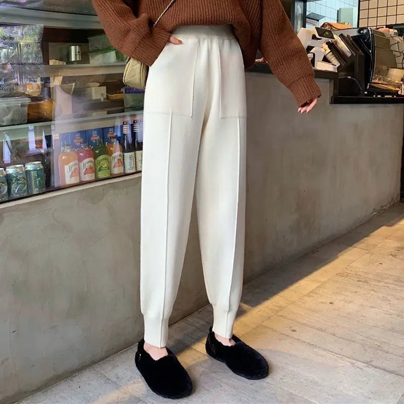 Women pants autumn and winter black casual knitted pants loose elastic spring and autumn nine points Harlan radish pencil pants