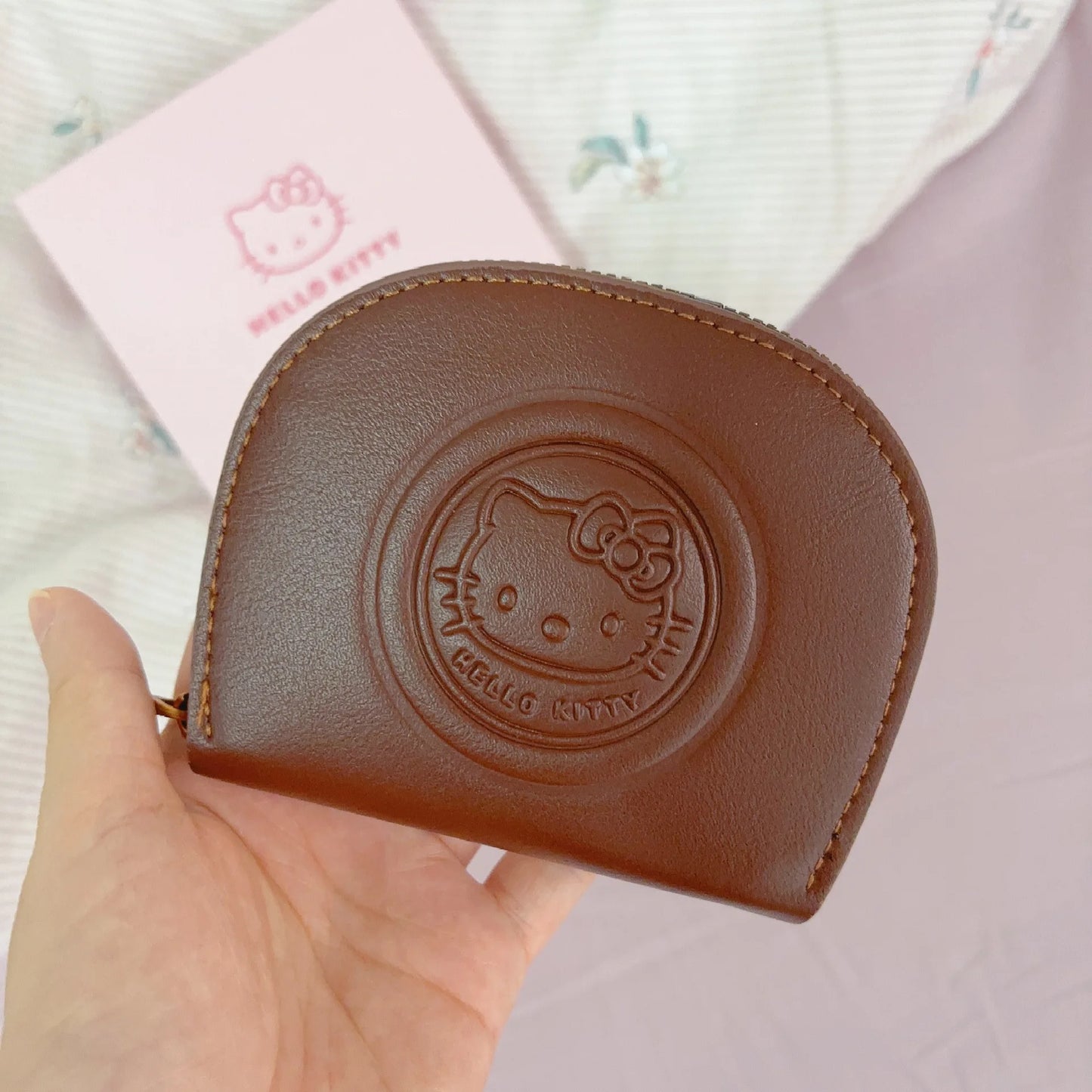 Fashionable Hello Kitty Card Bag - Unique Gift Idea for Girls