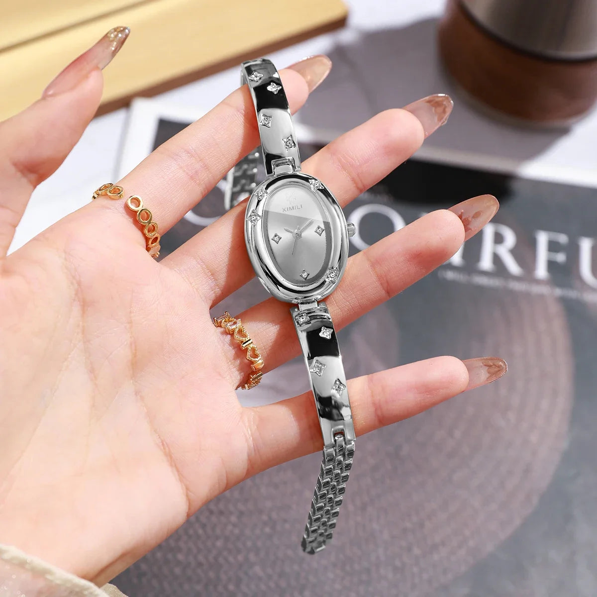 Elegant Oval Dial Women's Rhinestone Bracelet Quartz Watch – Bangle Wristwatch