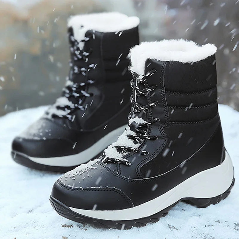 Winter ankle boots for women, waterproof, non-slip, chunky platform, and warm lining.