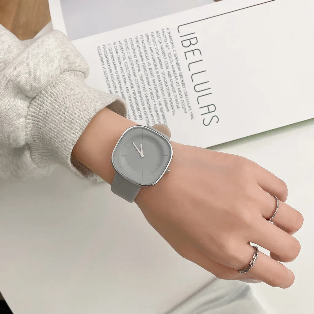 Simple Square Women's Watch – Leather Strap Minimalist Quartz