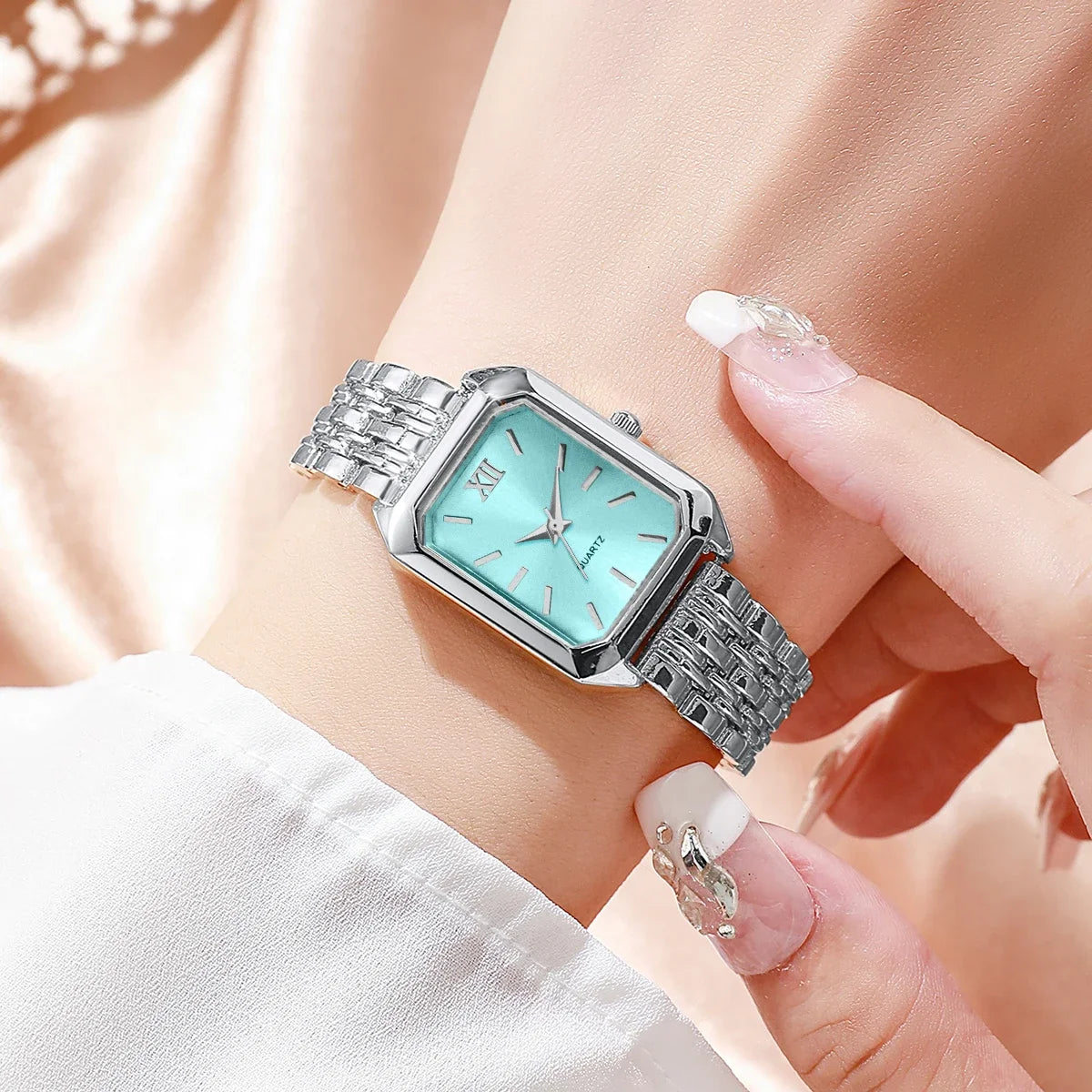 Fashion Rectangle Women's Quartz Watch & Rhinestone Bracelet Set – 2PCS Roma Dial Wristwatch