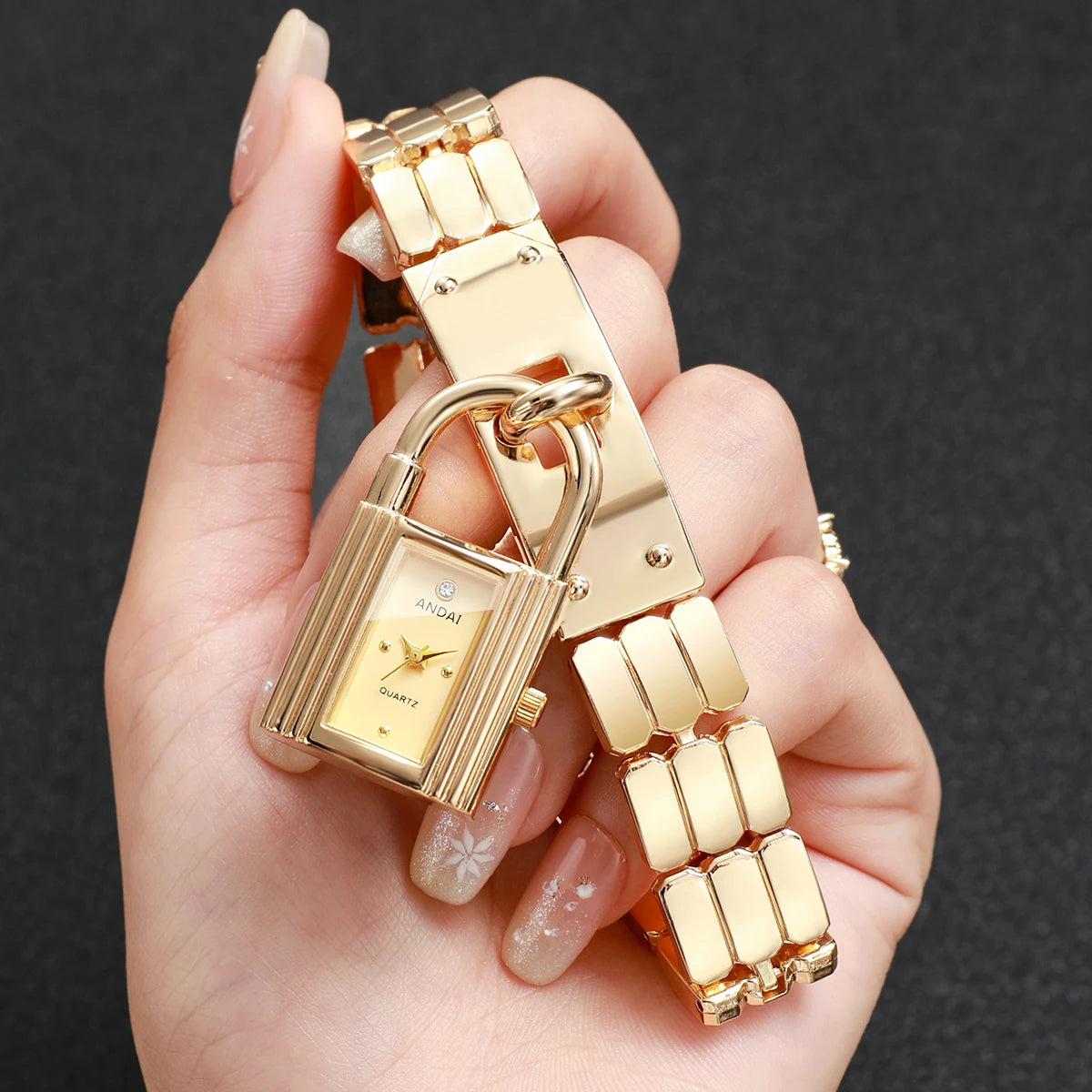 Unique Lock Shape Pendant Women's Quartz Watch – Golden Bracelet Strap Dress Wristwatch