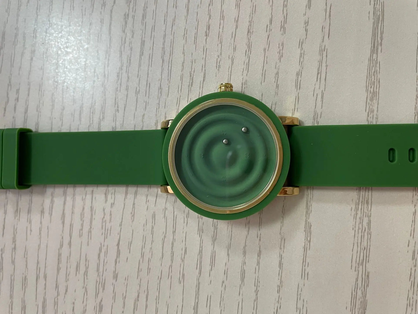Magnetic Pointer Watch – Waterproof Quartz for Men & Women