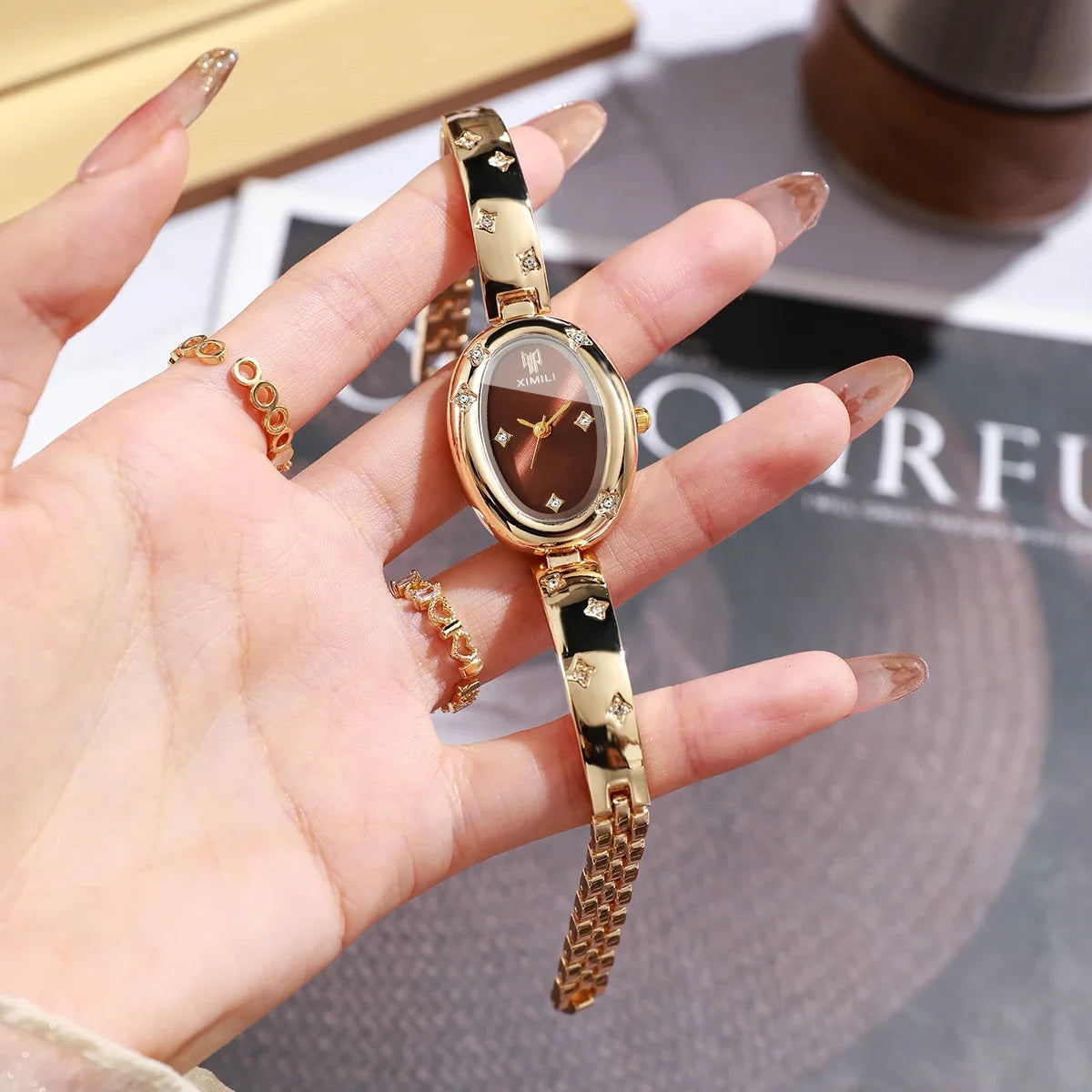 Elegant Oval Dial Women's Rhinestone Bracelet Quartz Watch – Bangle Wristwatch