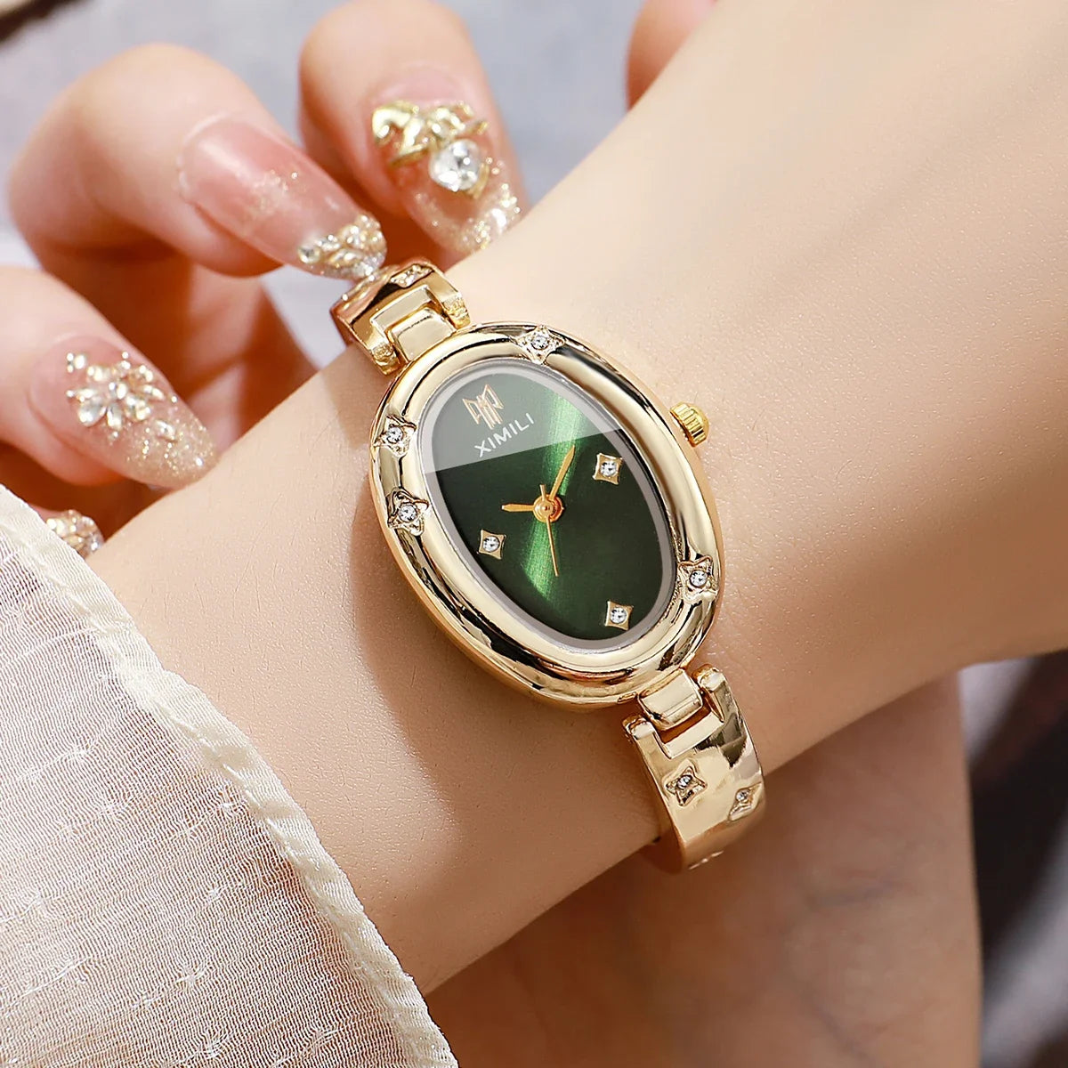Elegant Oval Dial Women's Rhinestone Bracelet Quartz Watch – Bangle Wristwatch