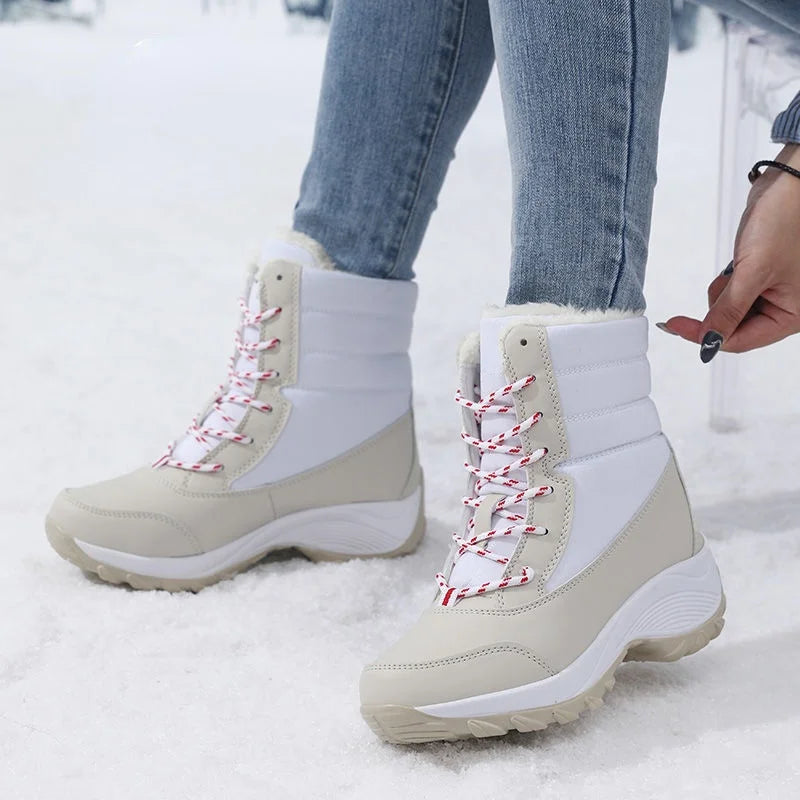 Winter ankle boots for women, waterproof, non-slip, chunky platform, and warm lining.
